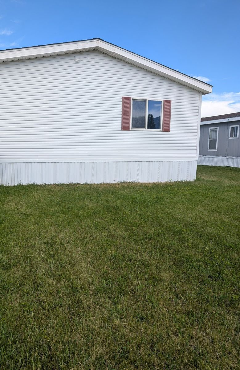Fleetwood Double-Wide Mobile Home for Sale