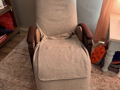Zero gravity chair with cover