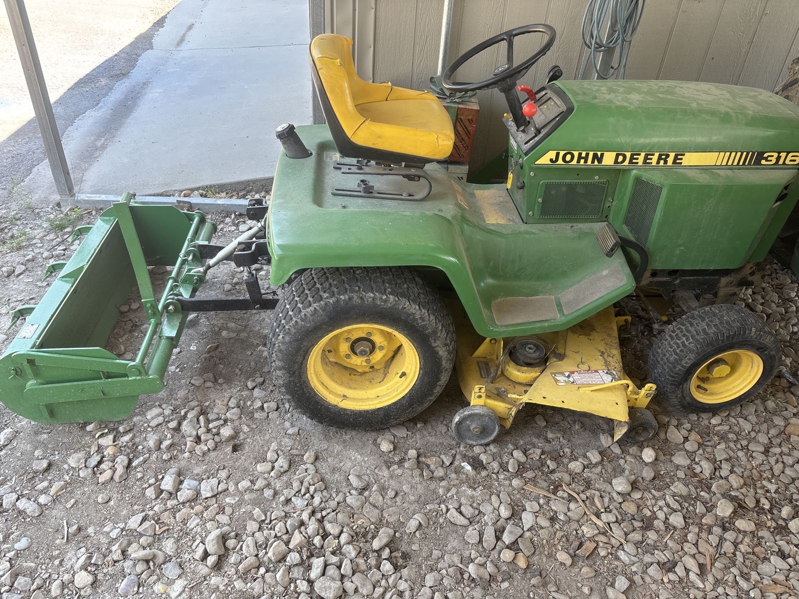 Garden tractor 