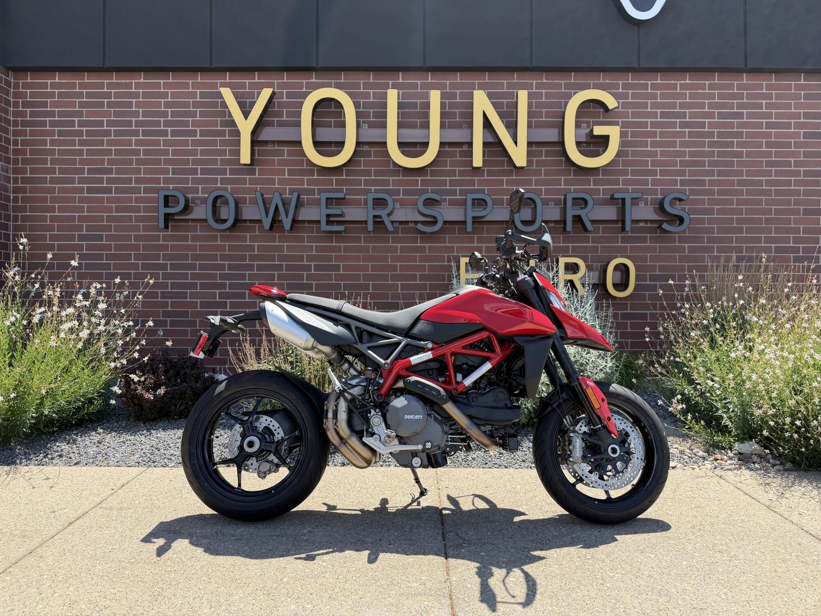 2026 Ducati Hypermotard 698 Mono