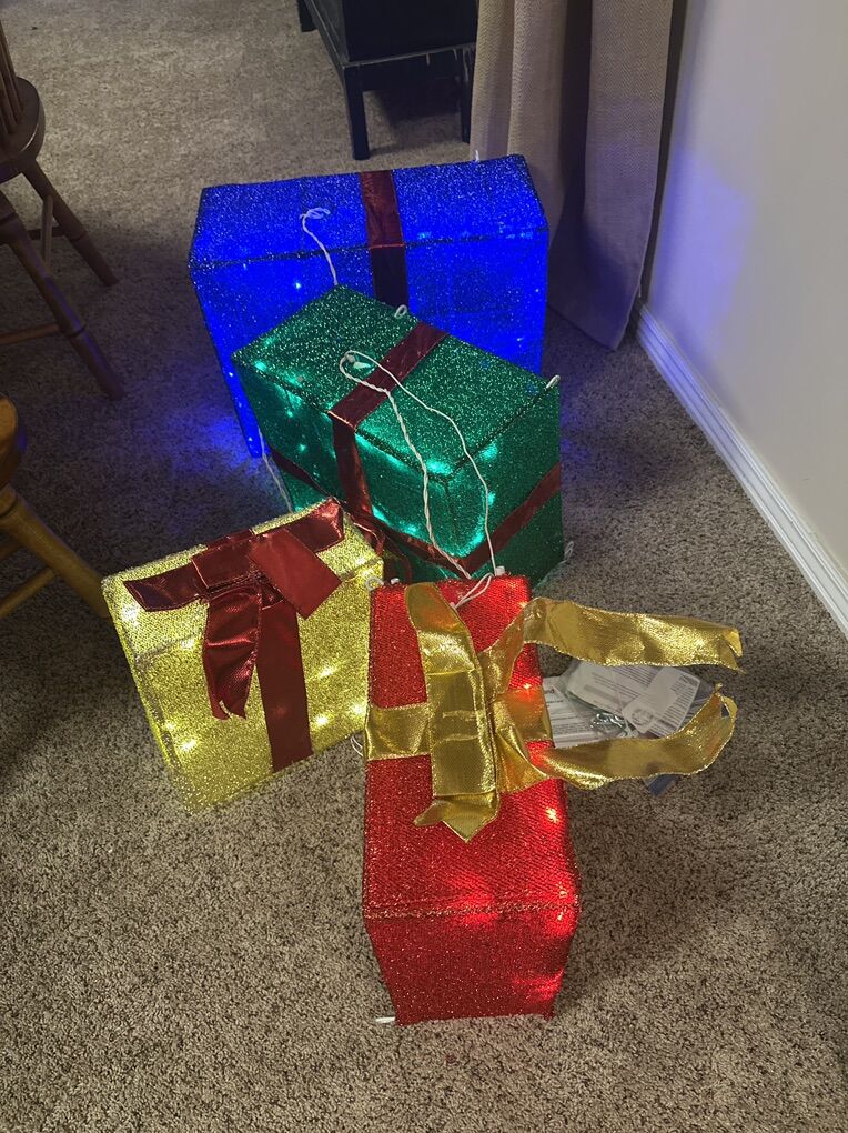 Christmas Yard Decorations .