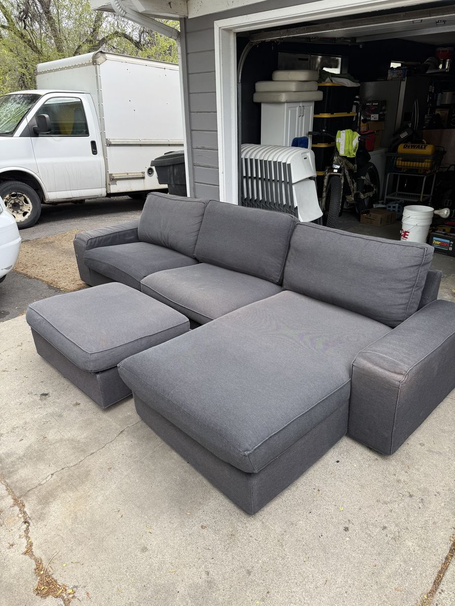 Sectional couch