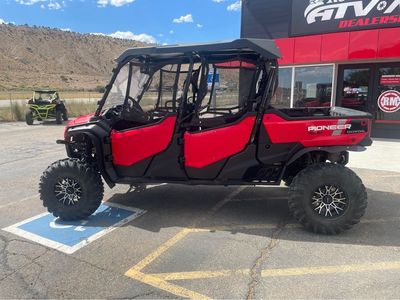 2023 Honda Pioneer 1000-6 Crew Deluxe