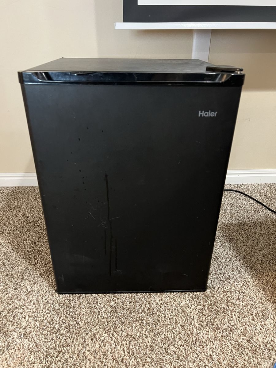 Haier Black Compact Mini Refrigerator with Freezer Compartment