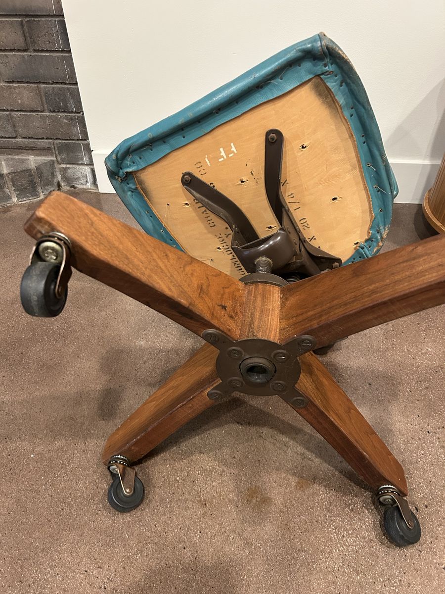 Main image 3