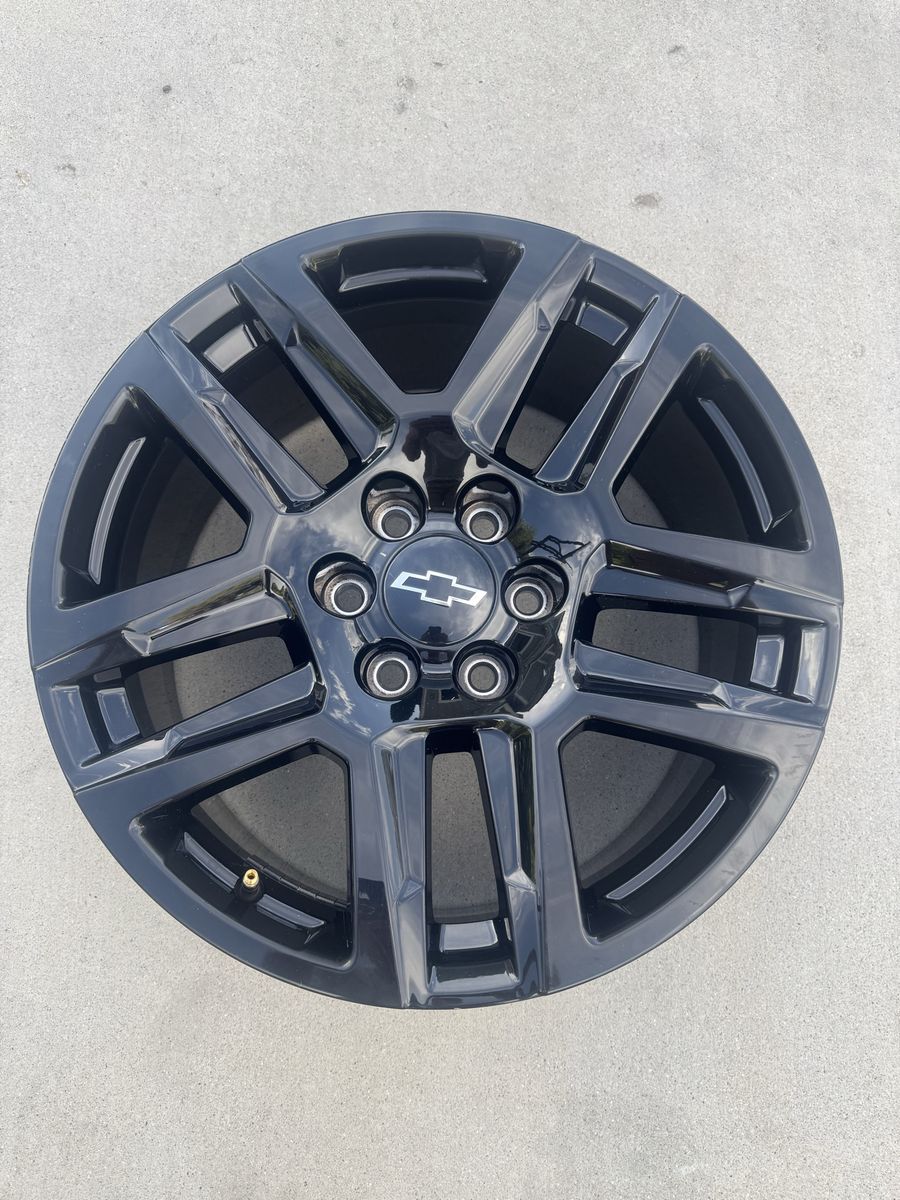 2026 Chevrolet OEM 20” Wheels