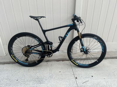 Giant Anthem Advanced Pro Carbon Mountain Bike -2018