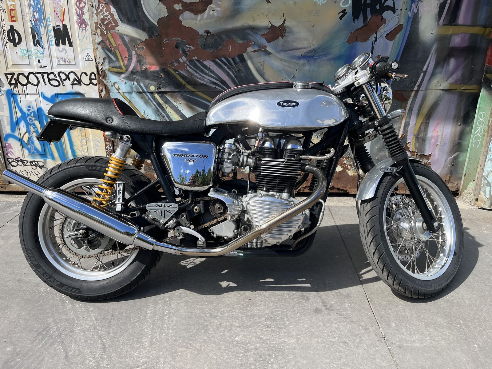 Triumph Thruxton 900