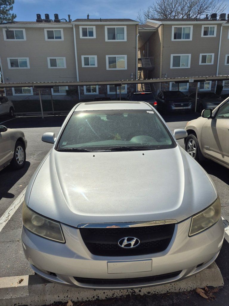 2008 Hyundai Sonata V6 - Silver Sedan - Some Cosmetic Damage
