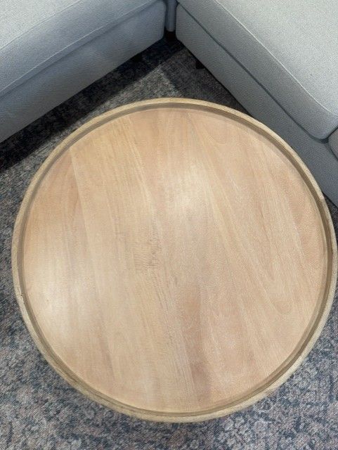 West Elm Willow 36" Round Coffee Table – Excellent Condition