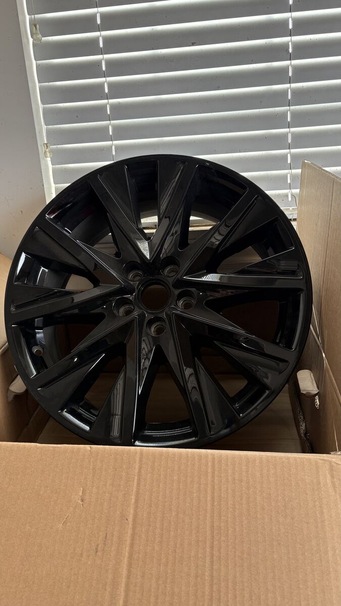 Mazda CX5 19” Alloy Chrome Rims With Black Skins
