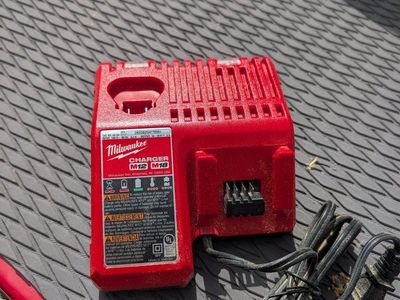 Milwaukee M12 & M18 Multi-Voltage Battery Charger - New