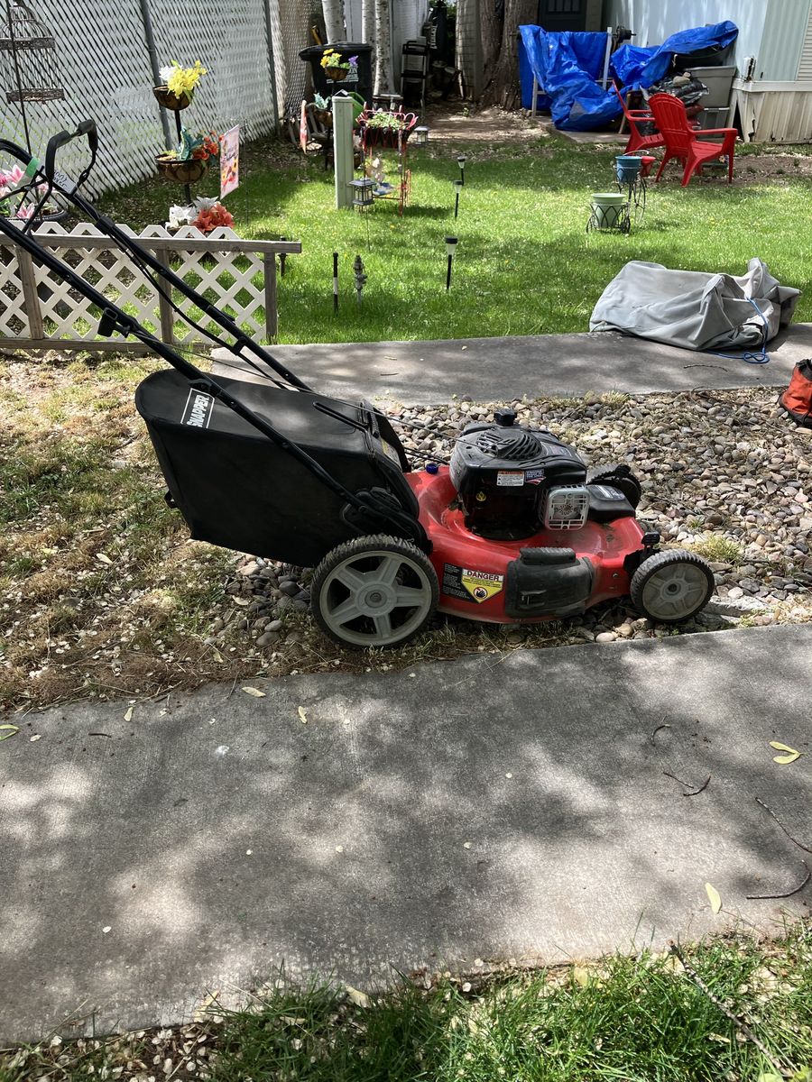 Briggs and Stratton power push mower