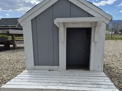 Dog House