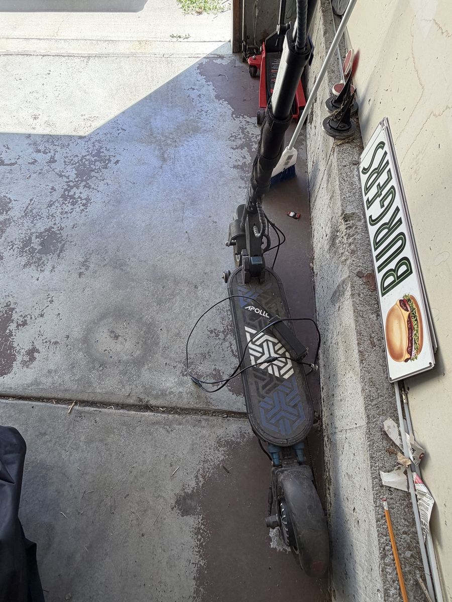 Apollo Electric Scooter Used
