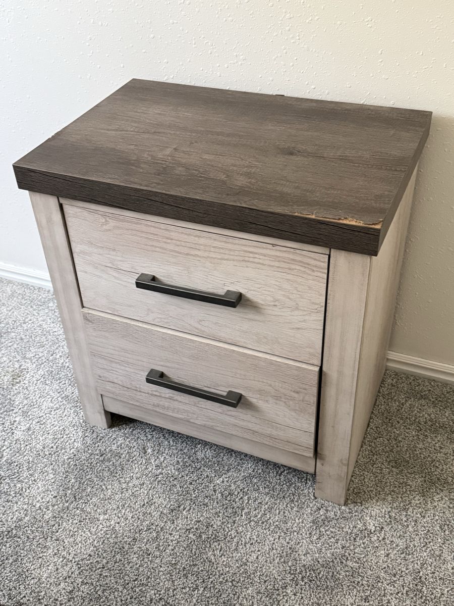 Main image 4