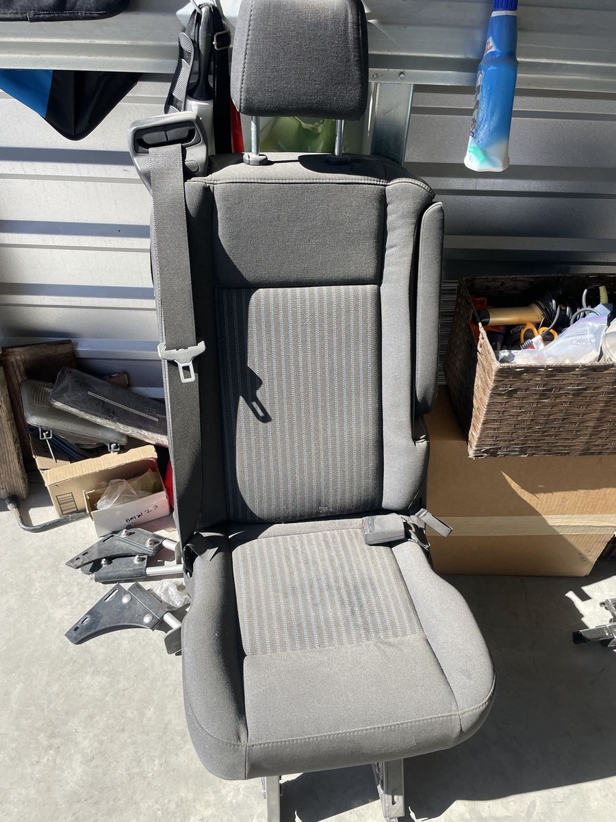FORD TRANSIT DRIVER SIDE/LEFT REAR, MOST SINGLE SEAT DETACHABLE