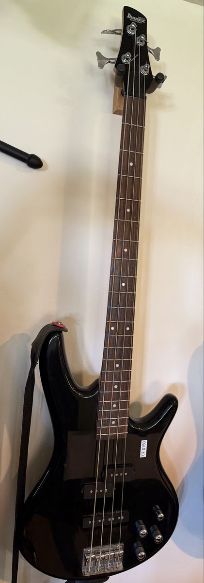 2007 Ibanez GIO Soundgear 4-String Electric Bass Guitar - Black