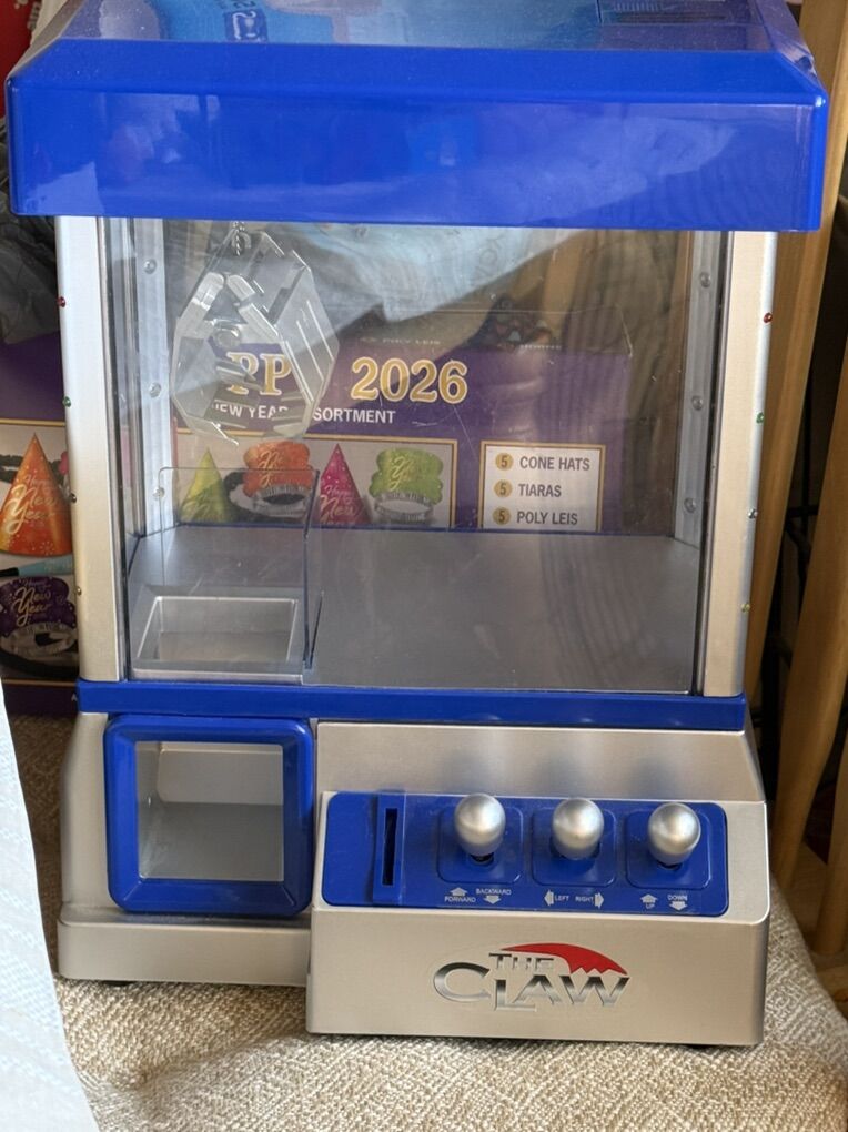 Mini Claw Machine