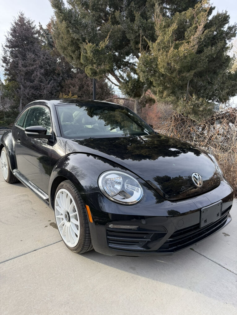2019 Volkswagen Beetle 2.0T SE