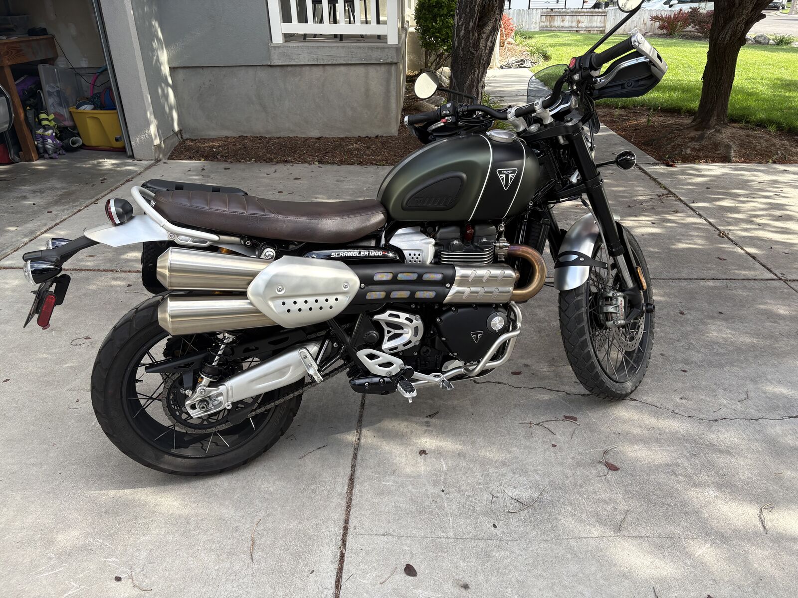 2023 Triumph Scrambler 1200 XC – 2,729 Miles – One Owner