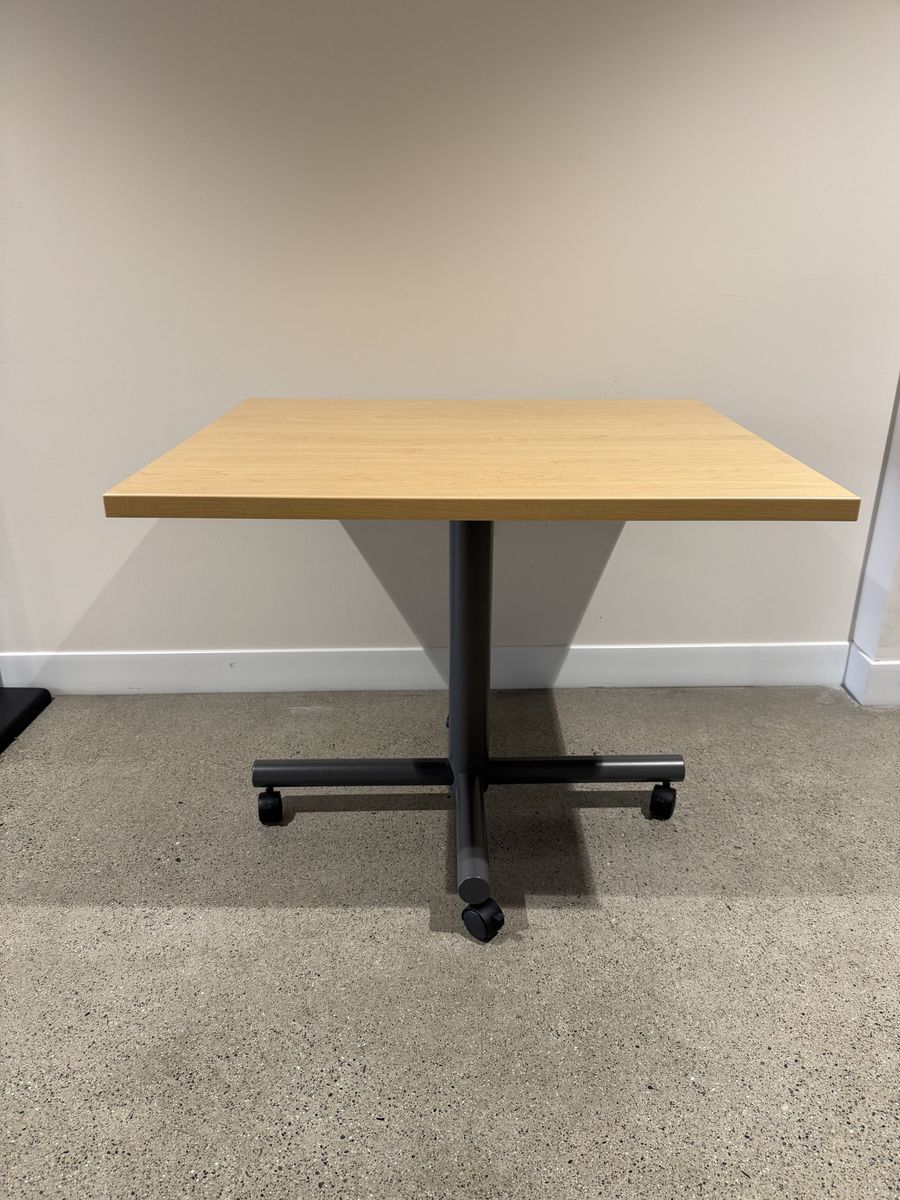 ClaxxIX Table with Casters