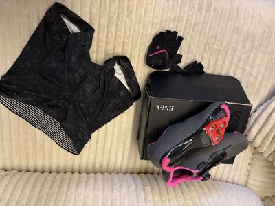 Fizik Tempo Overcurve R4 Cycling Shoes Black/Pink with Carbon Reinforced Sole, Size 39 EU 8 US