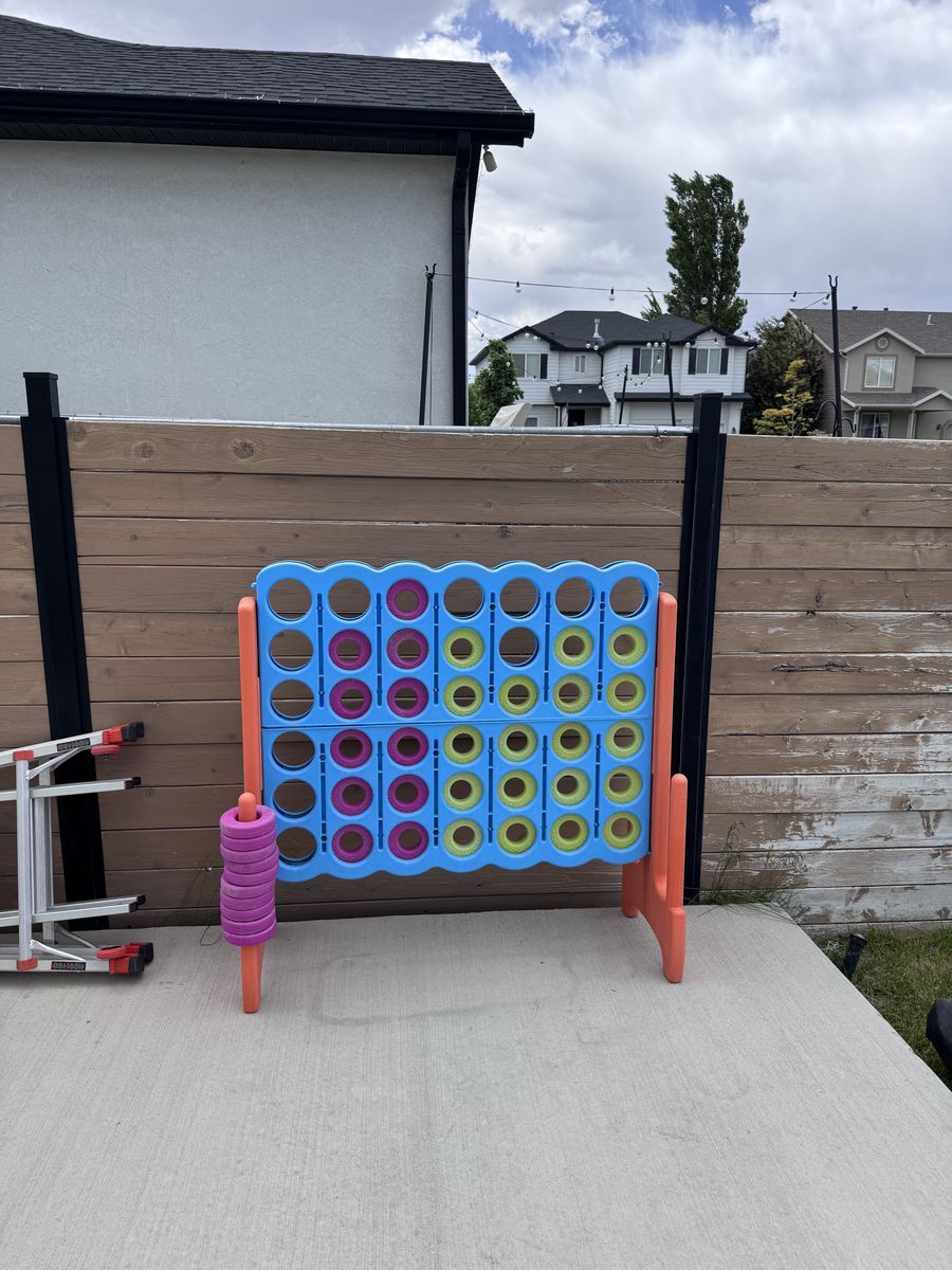 Outdoor large connect four game