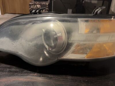 Drivers headlight's 2005 Subaru Legacy