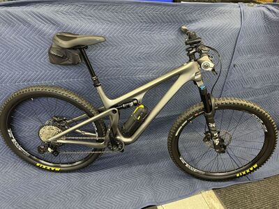 Yeti SB115, 2022, C1 CARBON SERIES, LARGE FRAME, COLOR-ANTHRICITE Mountain Bike