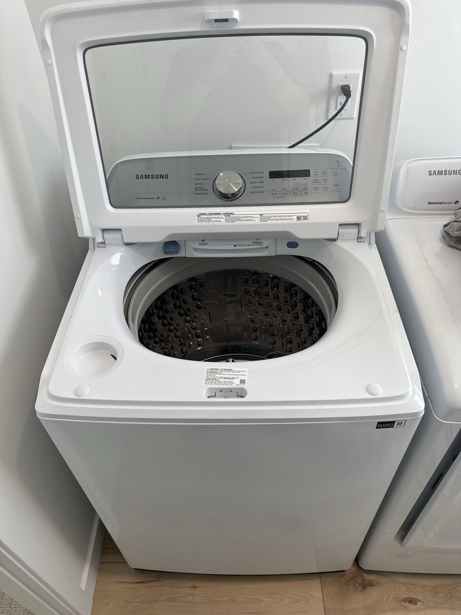 Samsung ActiveWaterJet Top Load Washer - White, Gently Used