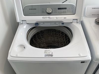 Samsung ActiveWaterJet Top Load Washer - White, Gently Used