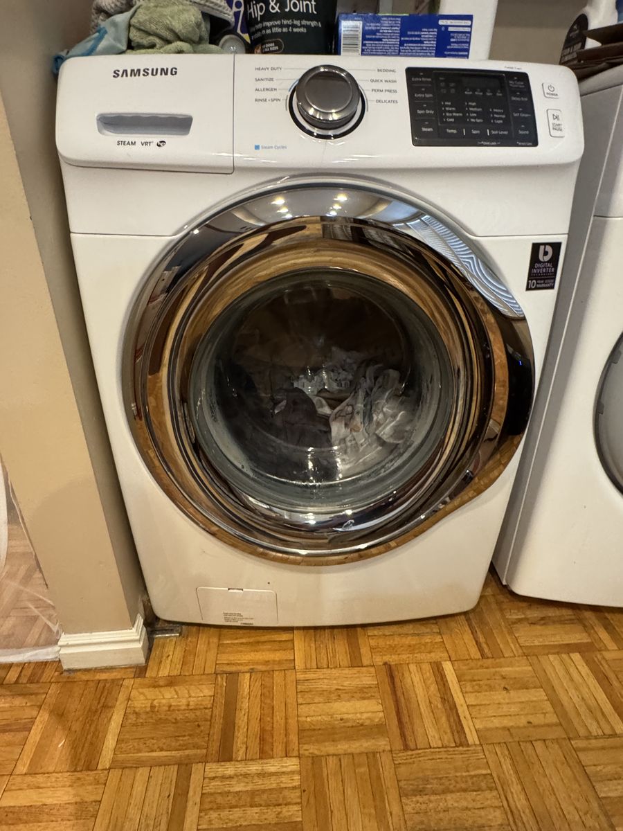 Samsung Front Load Washer - White, Digital Inverter, Steam, VRT - Excellent Condition