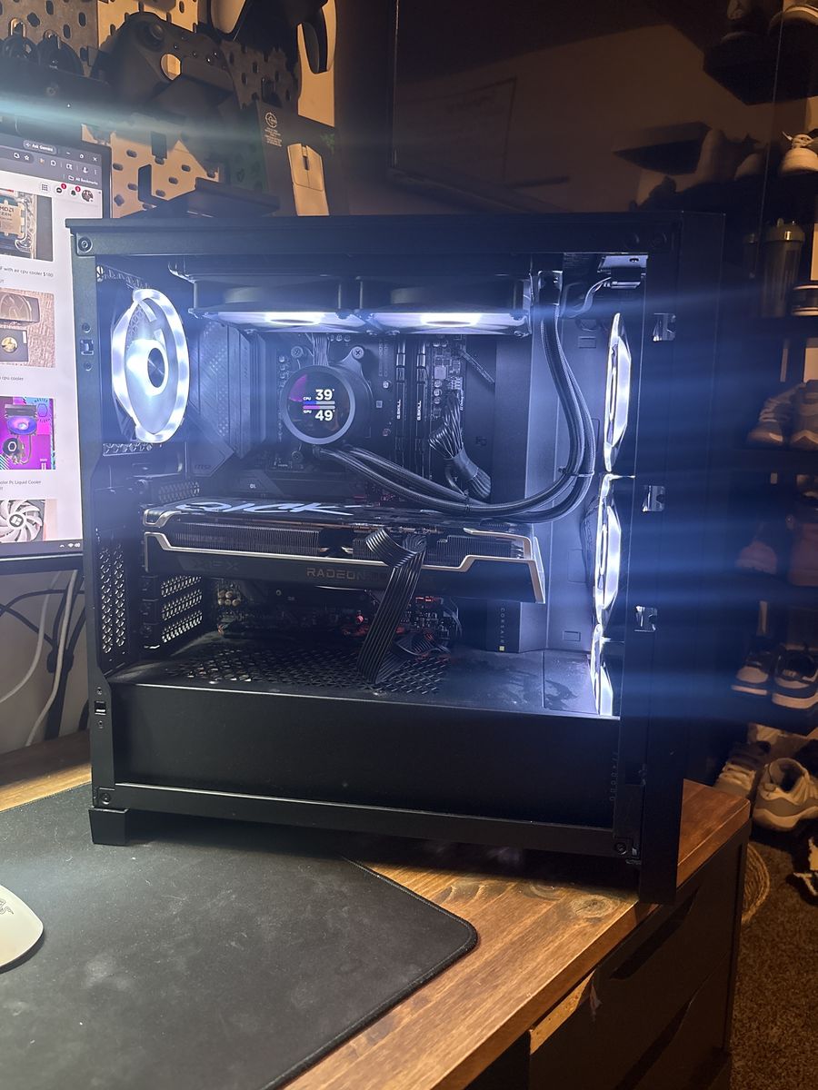 Gaming Pc (ryzen 7 5700x and xfx 6750xt)