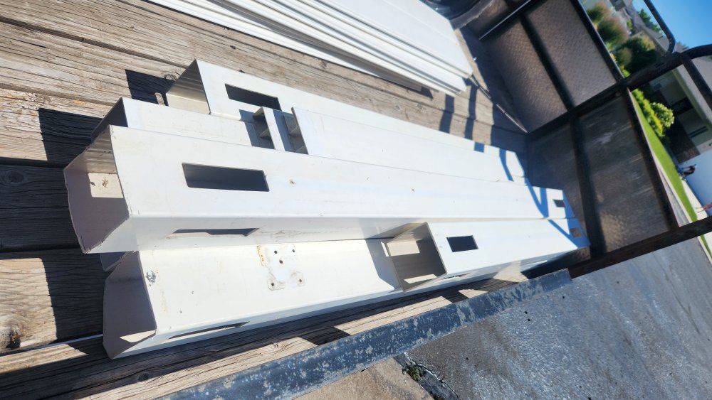 White Vinyl Siding Panels and posts Used, Good Condition, Various Lengths