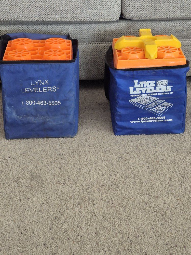Lynx Levelers RV Leveling Kit with Carry Bag - 2 Sets