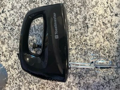 Toastmaster 5-Speed Hand Mixer – Black