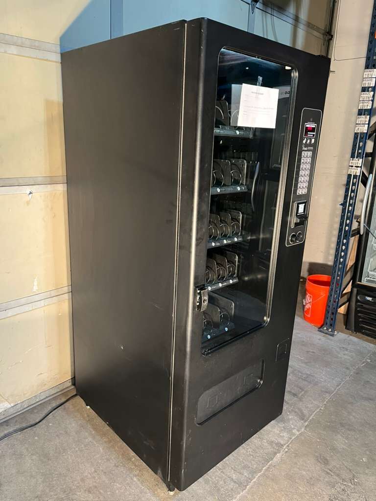 USI Snack Vending Machine 3130
