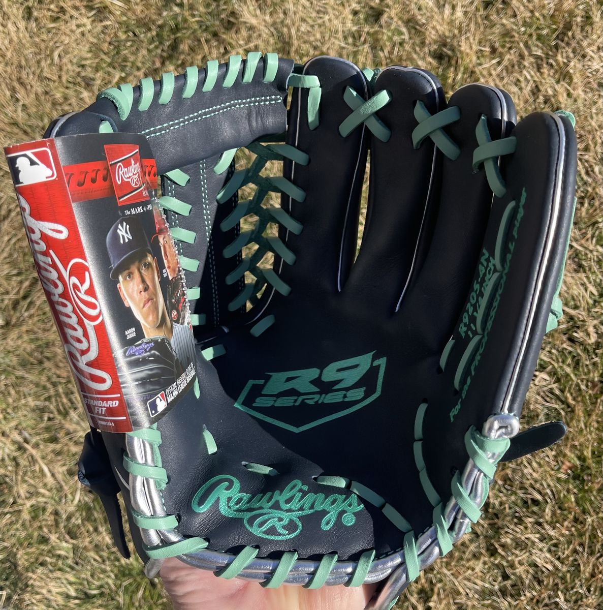 Rawlings R9  11.75 in. Baseball Glove