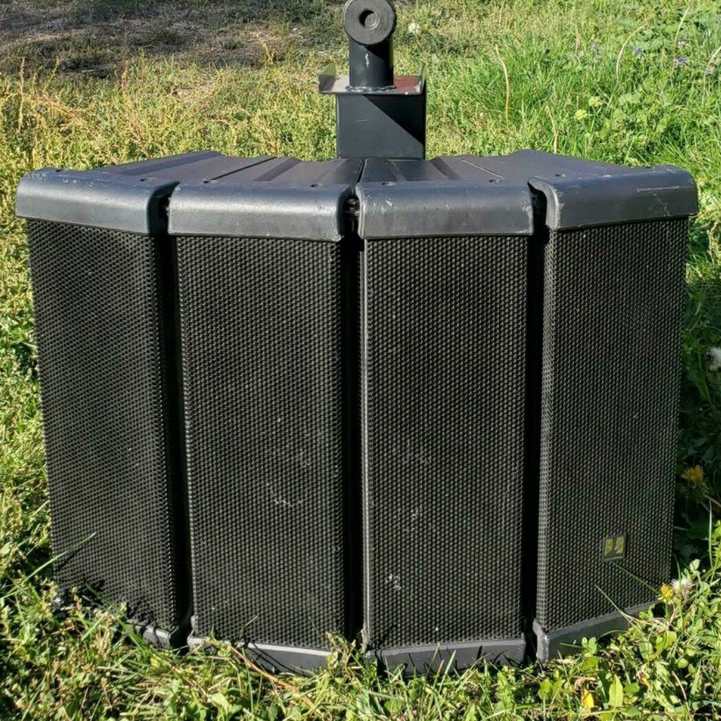 2-4 TOA SPEAKERS HX-5B
HY-ST1 brackets
Powerful