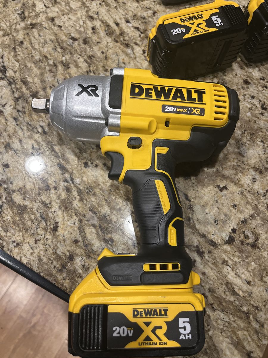 DeWalt 20v 1/2 Impact Gun
