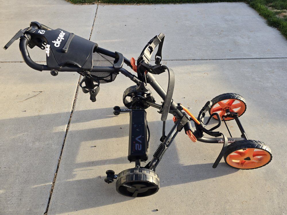 Clicgear with V2 Alphard golf motor