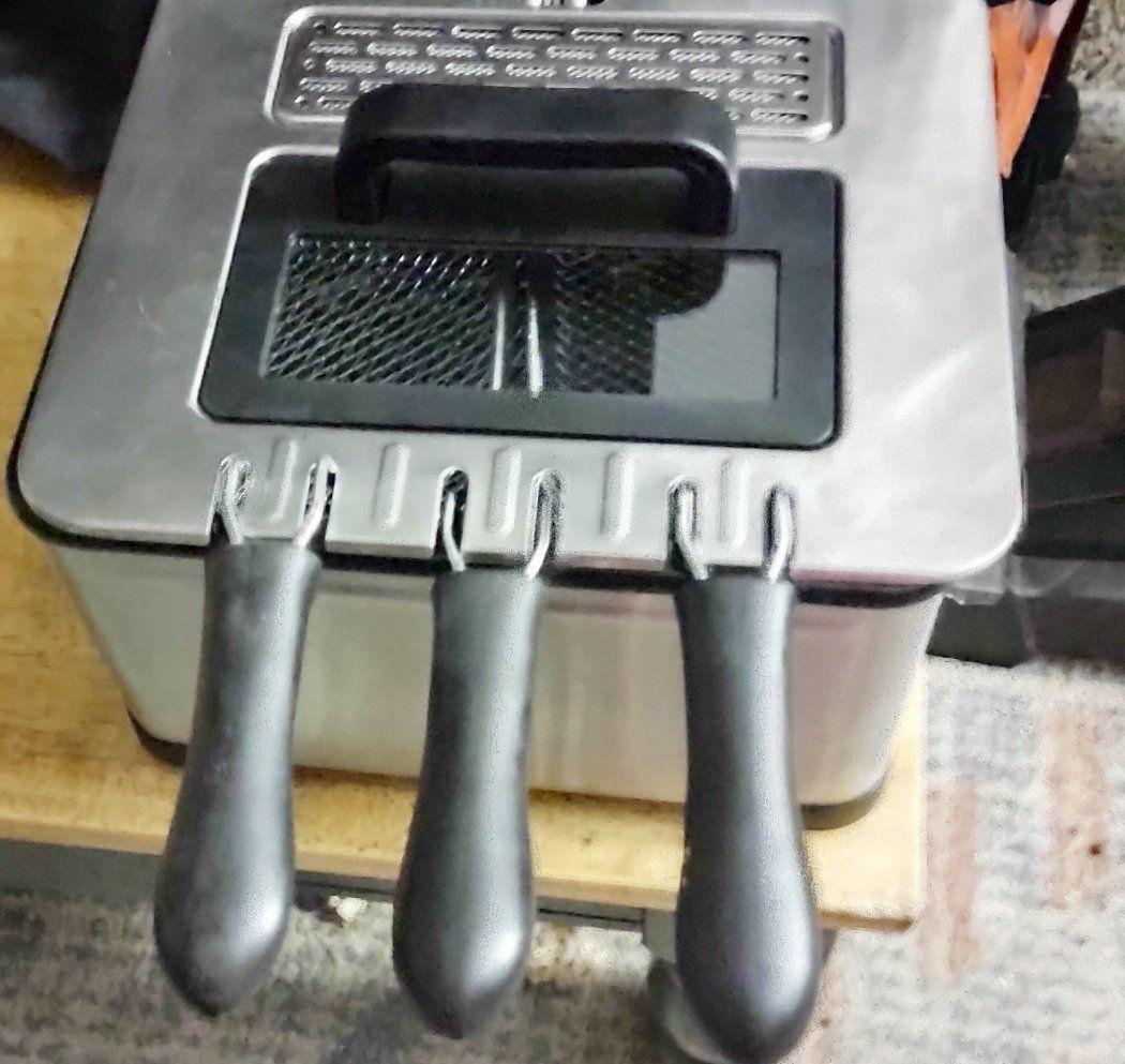 Stainless Steel Deep Fryer with Three Baskets