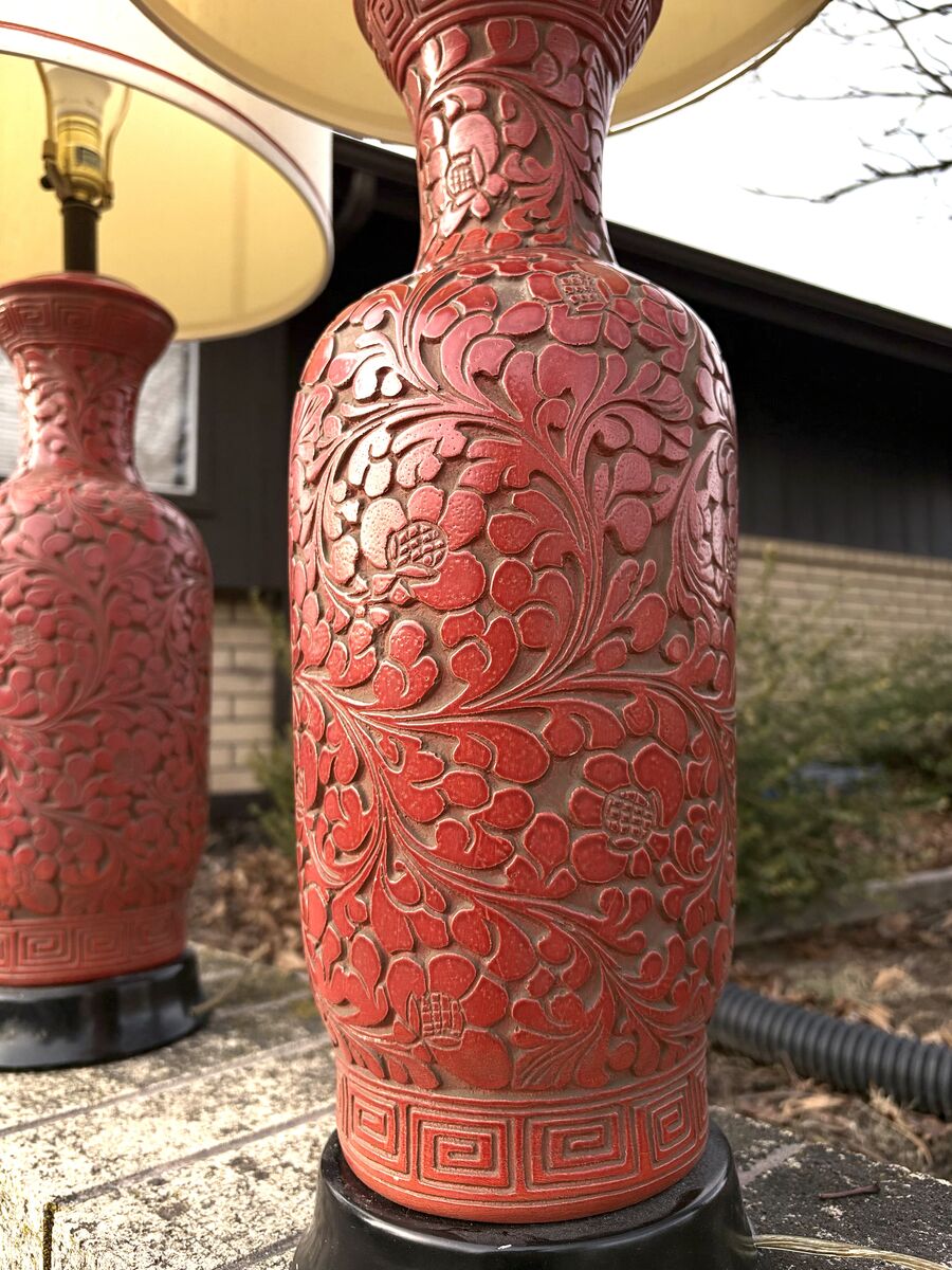 Beautiful PAIR of tall, vintage mid century modern lamps MCM Asain, floral oriental vibes table lamps