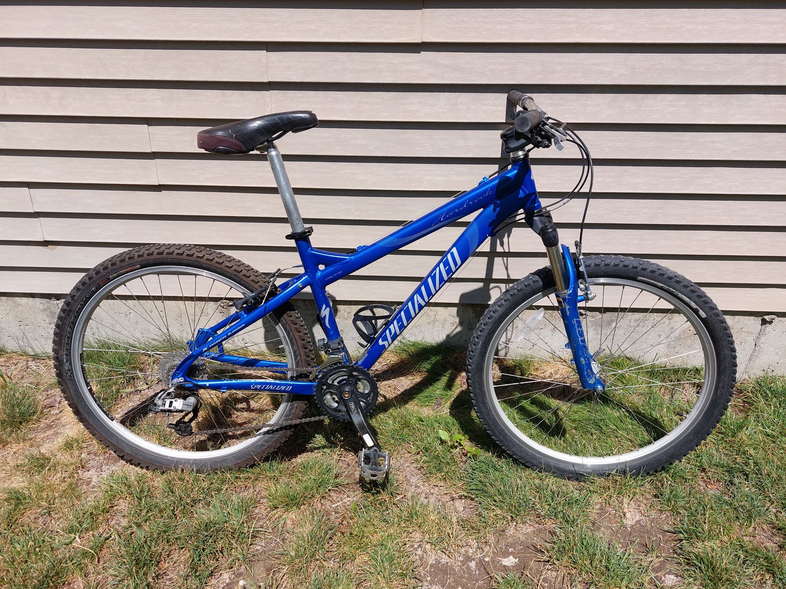 Specialized Hardrock sport mountain bike