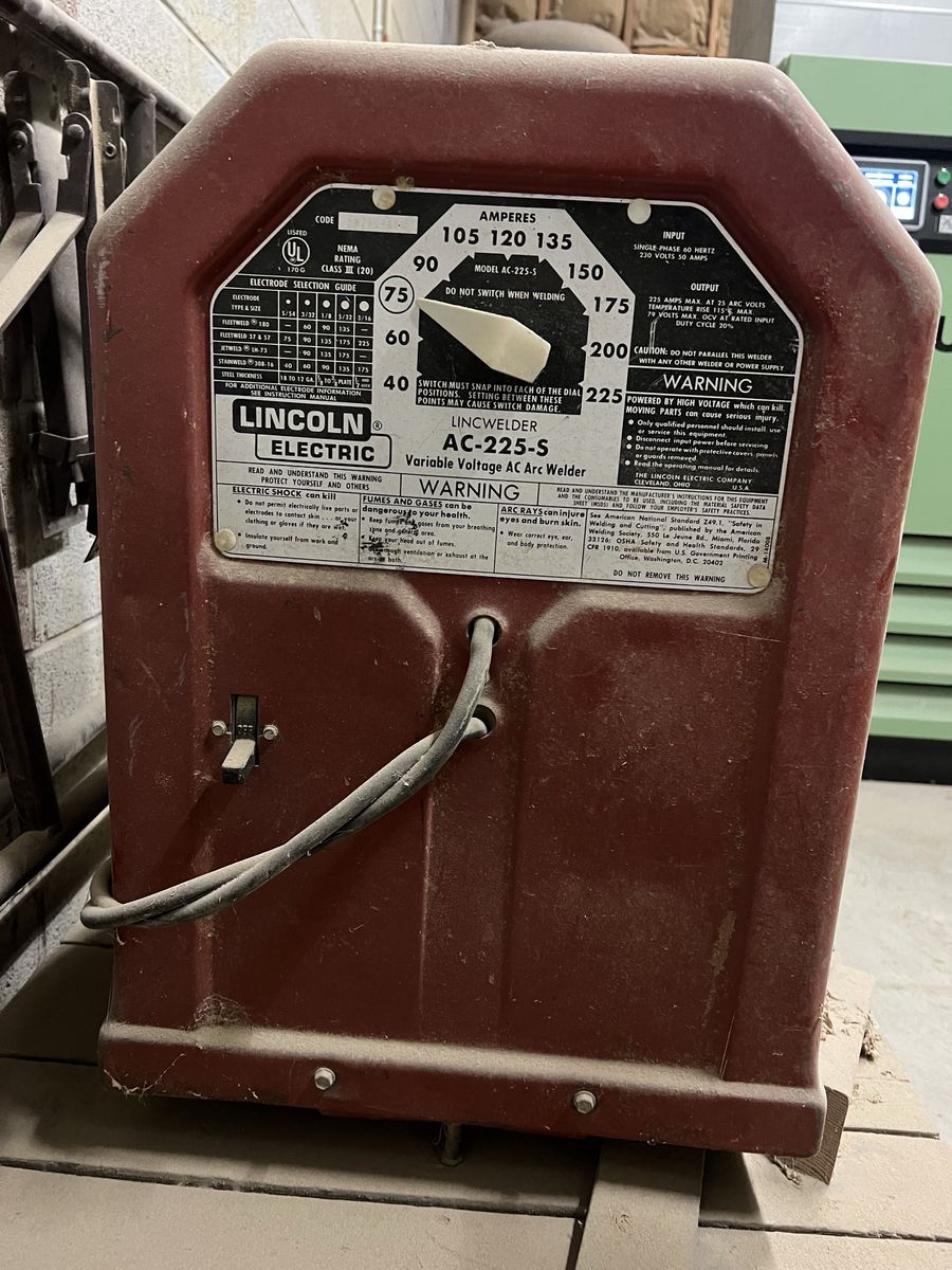 Lincoln 225S tombstone welder