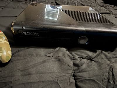Xbox 360 Slim Glossy 320 G Hd