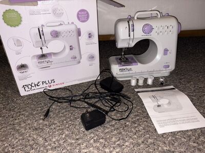 Pixie Plus Singer Sewing Machine