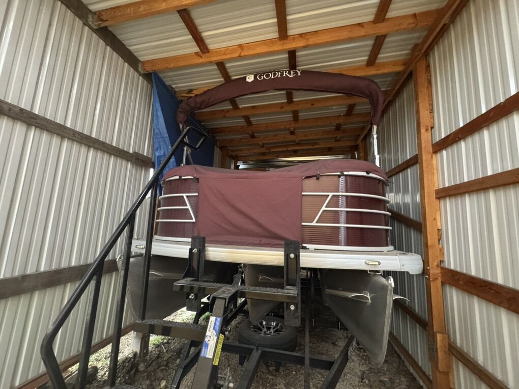 2021 Godfrey Pontoon 2286sfl