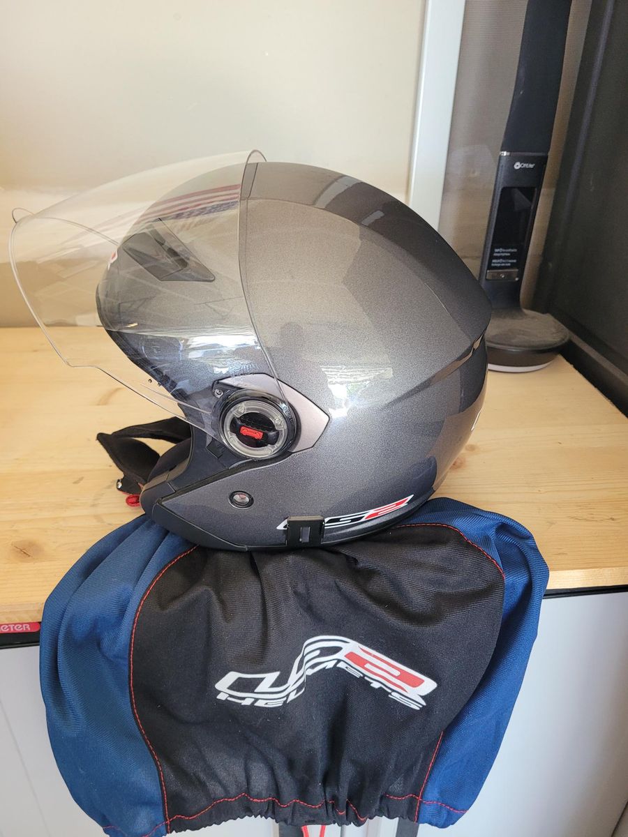 Main image 3